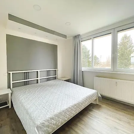Krasny Zrekonstruovany 3+1 Apartament Liberec