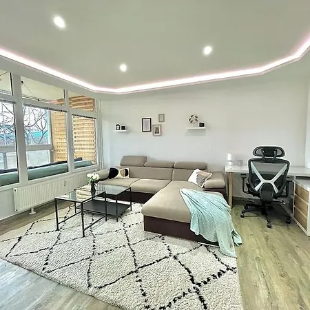 Krasny Zrekonstruovany 3+1 *